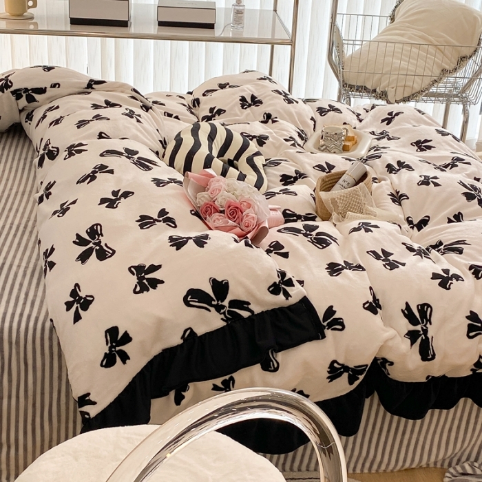 91家纺网 家纺一手货源 找家纺 昔可 2021新款黑色花边牛奶绒四件套 赫本黑蝴蝶结