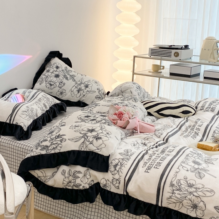 91家纺网 家纺一手货源 找家纺 昔可 2021新款黑色花边牛奶绒四件套 黑茶