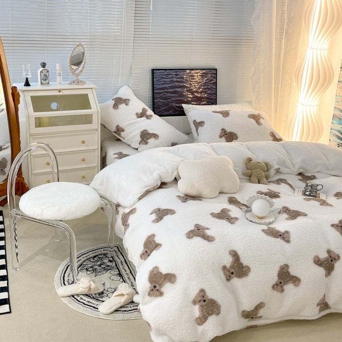 91家纺网 家纺一手货源 找家纺 昔可家纺 2021新款泰迪羊羔绒印花四件套韩国小熊