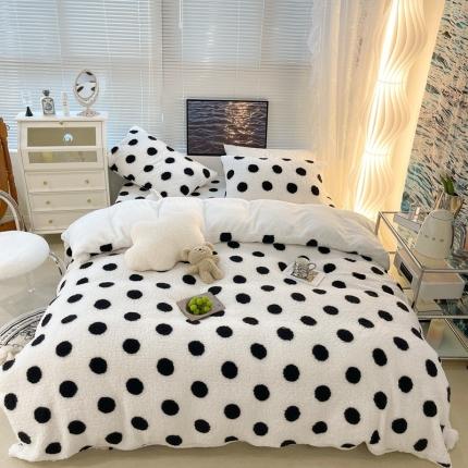 91家纺网 家纺一手货源 找家纺 昔可家纺 2021新款泰迪羊羔绒印花四件套黑白波点