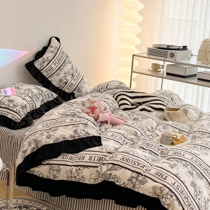 91家纺网 家纺一手货源 找家纺 昔可 2021新款黑色花边牛奶绒四件套 优雅生活