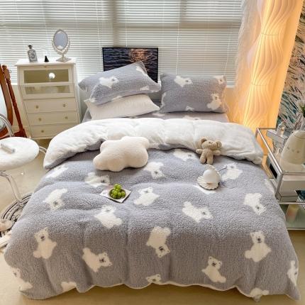 91家纺网 家纺一手货源 找家纺 昔可家纺 2021新款泰迪羊羔绒印花四件套灰底白熊