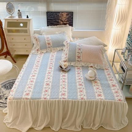 91家纺网 家纺一手货源 找家纺 昔可家纺 2021新款秋冬超仙牛奶宝宝绒床裙 竖条蓝色玫瑰