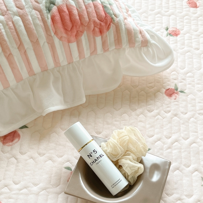 91家纺网 家纺一手货源 找家纺 昔可家纺 2021新款秋冬超仙牛奶宝宝绒床裙 元气小小桔