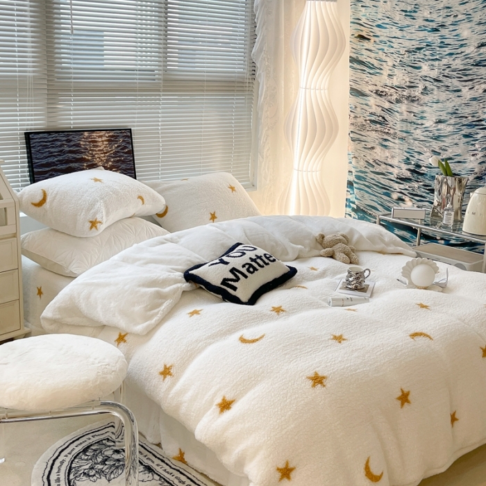 91家纺网 家纺一手货源 找家纺 昔可家纺 2021新款泰迪羊羔绒印花四件套金色星星月亮