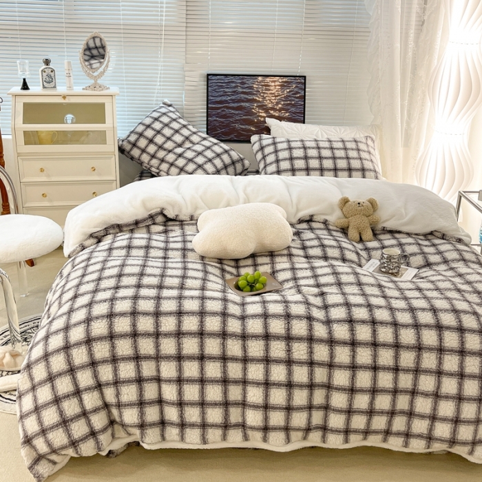 91家纺网 家纺一手货源 找家纺 昔可家纺 2021新款泰迪羊羔绒印花四件套小香风格子