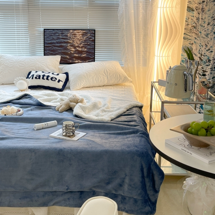 91家纺网 家纺一手货源 找家纺 昔可家纺 2021新款素色牛奶绒羊羔绒毛毯 琉璃蓝