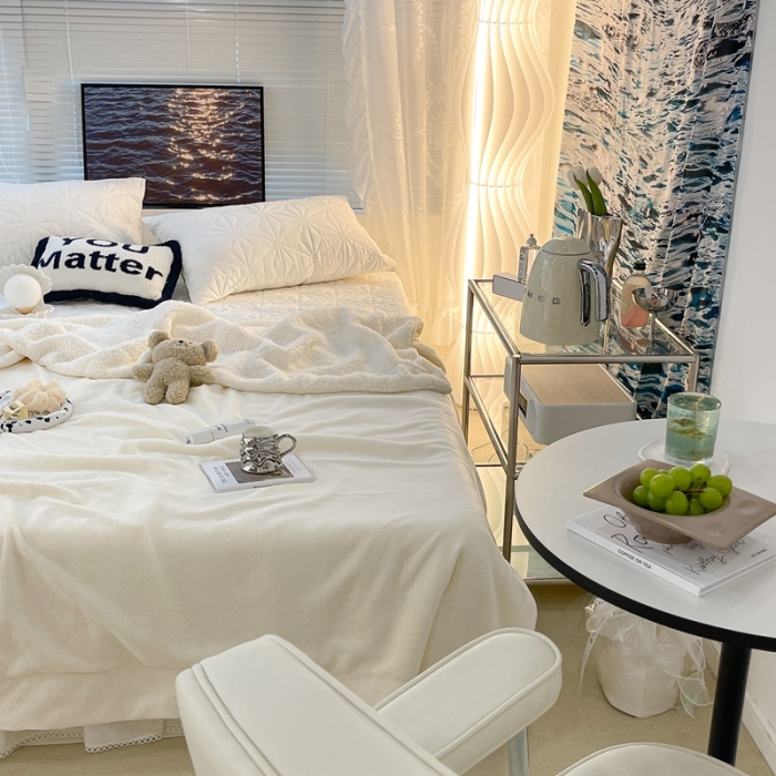 91家纺网 家纺一手货源 找家纺 昔可家纺 2021新款素色牛奶绒羊羔绒毛毯 奶霜白