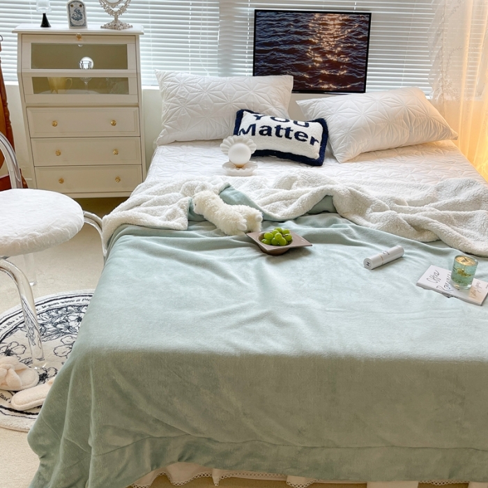 91家纺网 家纺一手货源 找家纺 昔可家纺 2021新款素色牛奶绒羊羔绒毛毯 奶油绿