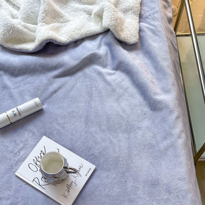 91家纺网 家纺一手货源 找家纺 昔可家纺 2021新款素色牛奶绒羊羔绒毛毯 奶油紫