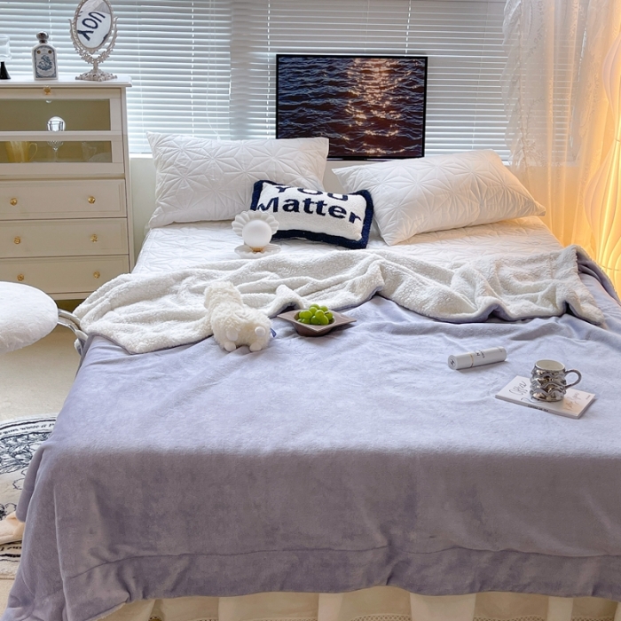 91家纺网 家纺一手货源 找家纺 昔可家纺 2021新款素色牛奶绒羊羔绒毛毯 奶油紫