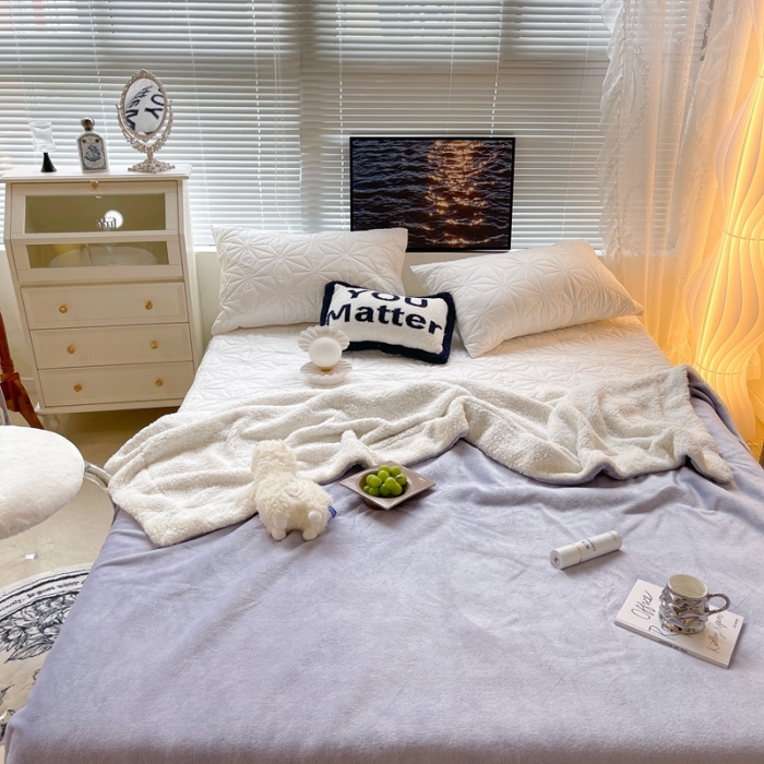 91家纺网 家纺一手货源 找家纺 昔可家纺 2021新款素色牛奶绒羊羔绒毛毯 奶油紫