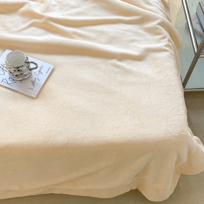 91家纺网 家纺一手货源 找家纺 昔可家纺 2021新款素色牛奶绒羊羔绒毛毯 芝士奶油黄