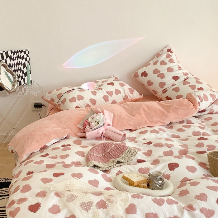 91家纺网 家纺一手货源 找家纺 昔可家纺 2021新款棉加牛奶绒四件套 粉色小爱心