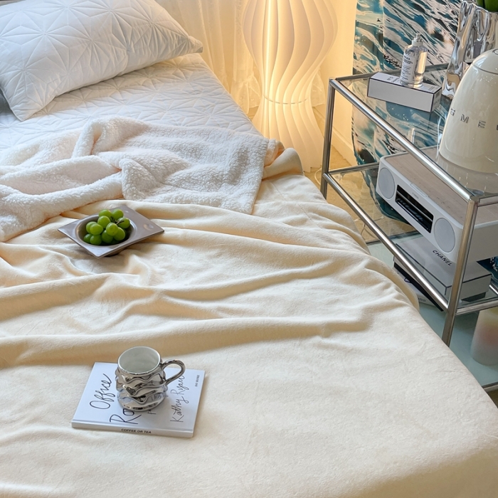 91家纺网 家纺一手货源 找家纺 昔可家纺 2021新款素色牛奶绒羊羔绒毛毯 芝士奶油黄