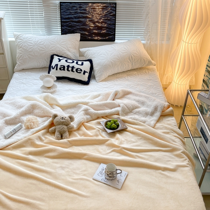 91家纺网 家纺一手货源 找家纺 昔可家纺 2021新款素色牛奶绒羊羔绒毛毯 芝士奶油黄