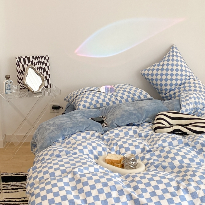 91家纺网 家纺一手货源 找家纺 昔可家纺 2021新款棉加牛奶绒四件套 蓝色棋盘格