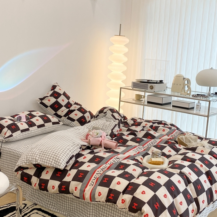 91家纺网 家纺一手货源 找家纺 昔可家纺 2021新款棉加牛奶绒四件套 棋盘格H