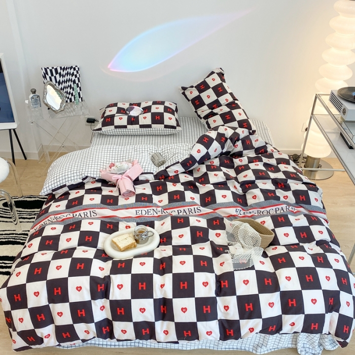 91家纺网 家纺一手货源 找家纺 昔可家纺 2021新款棉加牛奶绒四件套 棋盘格H