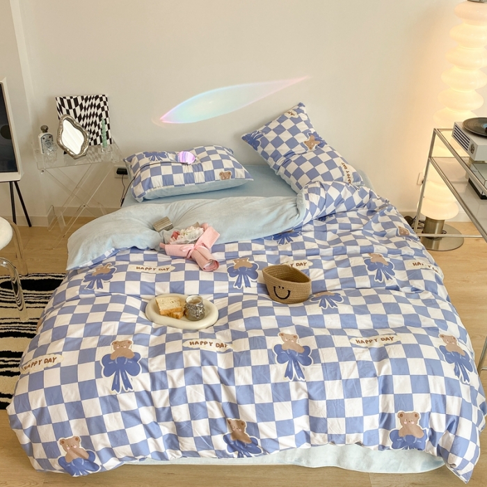 91家纺网 家纺一手货源 找家纺 昔可家纺 2021新款棉加牛奶绒四件套 棋盘小熊