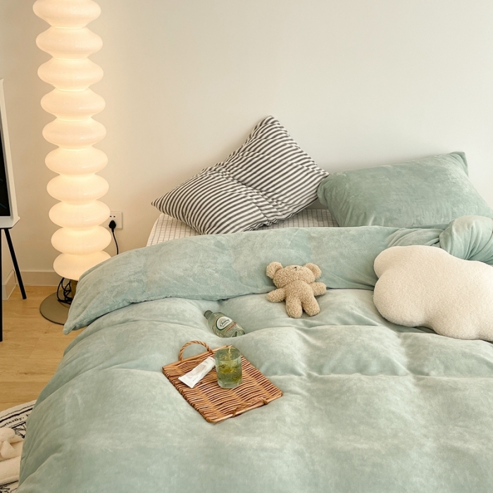 91家纺网 家纺一手货源 找家纺 昔可家纺 2021新款撞色牛奶绒四件套 奶油绿