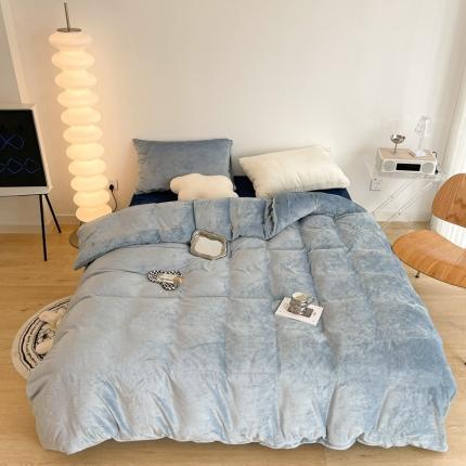 91家纺网 家纺一手货源 找家纺 昔可家纺 2021新款撞色牛奶绒四件套 柔雾蓝