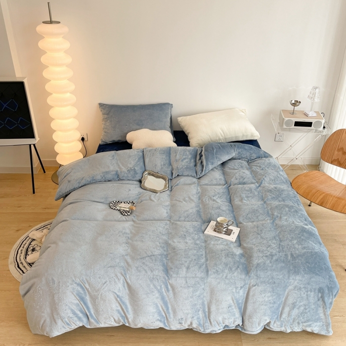 91家纺网 家纺一手货源 找家纺 昔可家纺 2021新款撞色牛奶绒四件套 柔雾蓝