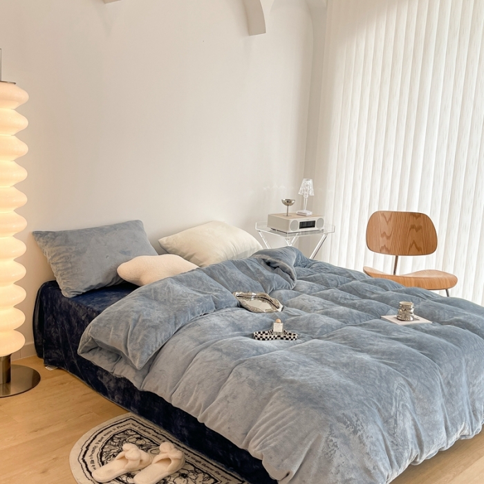 91家纺网 家纺一手货源 找家纺 昔可家纺 2021新款撞色牛奶绒四件套 柔雾蓝