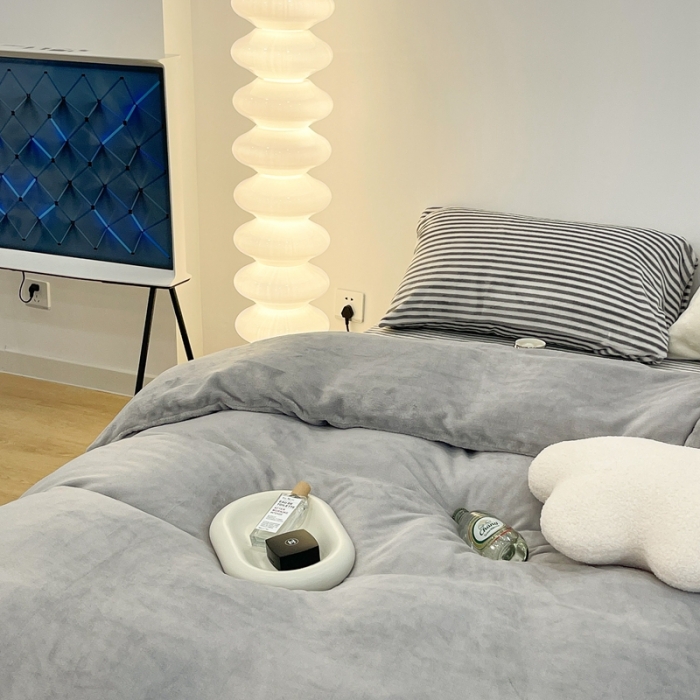 91家纺网 家纺一手货源 找家纺 昔可家纺 2021新款撞色牛奶绒四件套 香奶奶灰