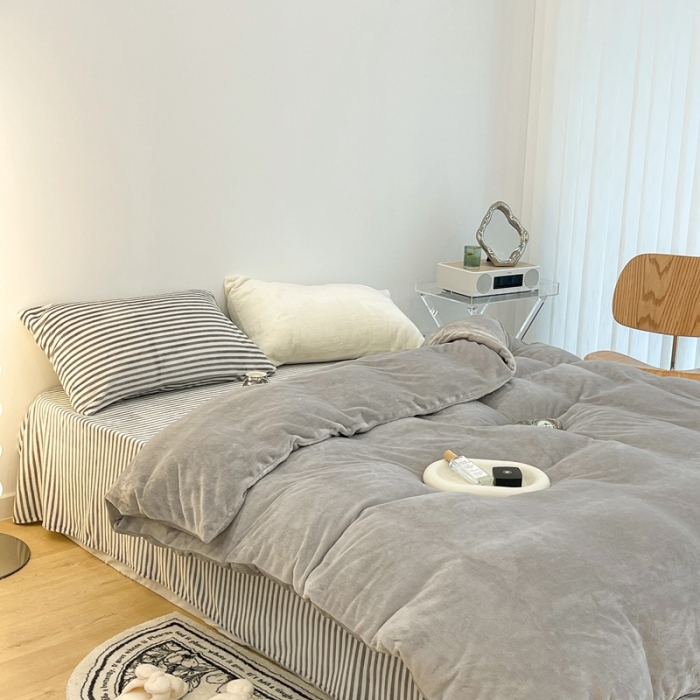 91家纺网 家纺一手货源 找家纺 昔可家纺 2021新款撞色牛奶绒四件套 香奶奶灰