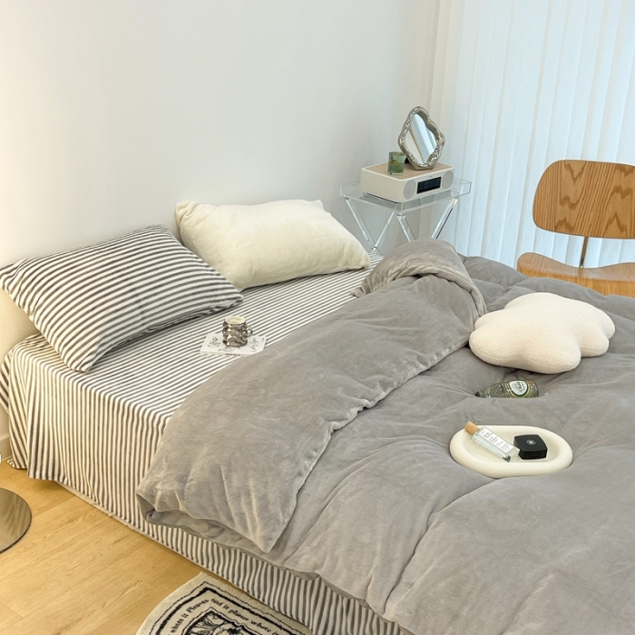 91家纺网 家纺一手货源 找家纺 昔可家纺 2021新款撞色牛奶绒四件套 香奶奶灰