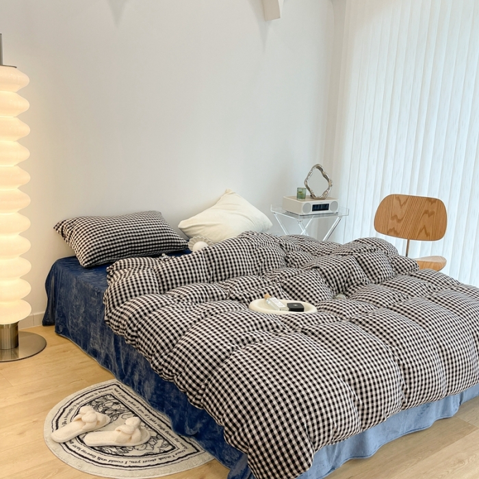 91家纺网 家纺一手货源 找家纺 昔可家纺 2021新款撞色牛奶绒四件套 小黑格