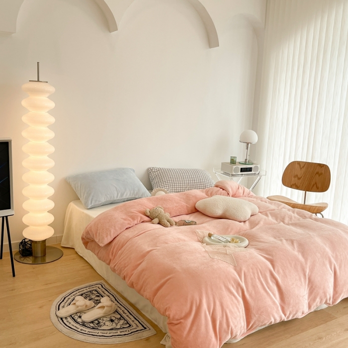 91家纺网 家纺一手货源 找家纺 昔可家纺 2021新款撞色牛奶绒四件套 烟雾粉