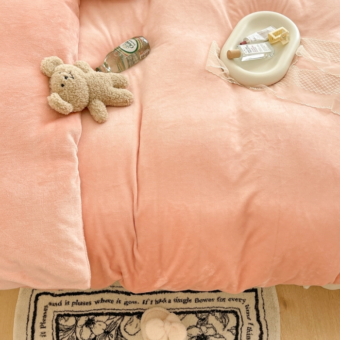 91家纺网 家纺一手货源 找家纺 昔可家纺 2021新款撞色牛奶绒四件套 烟雾粉