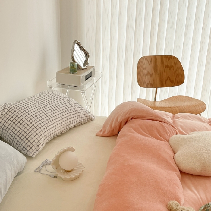 91家纺网 家纺一手货源 找家纺 昔可家纺 2021新款撞色牛奶绒四件套 烟雾粉