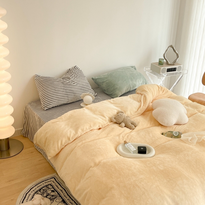 91家纺网 家纺一手货源 找家纺 昔可家纺 2021新款撞色牛奶绒四件套 芝士奶油黄