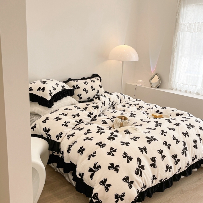 91家纺网 家纺一手货源 找家纺 昔可家纺 2021新款黑色花边牛奶绒四件套 赫本黑蝴蝶结