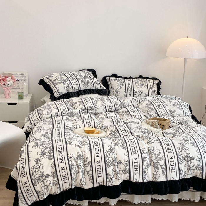 91家纺网 家纺一手货源 找家纺 昔可家纺 2021新款黑色花边牛奶绒四件套 优雅生活