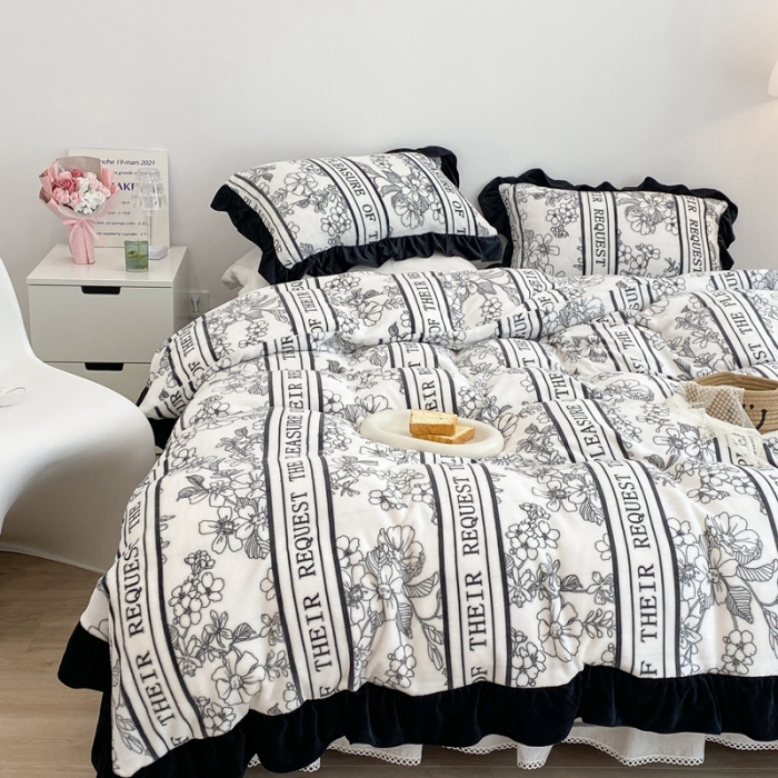 91家纺网 家纺一手货源 找家纺 昔可家纺 2021新款黑色花边牛奶绒四件套 优雅生活