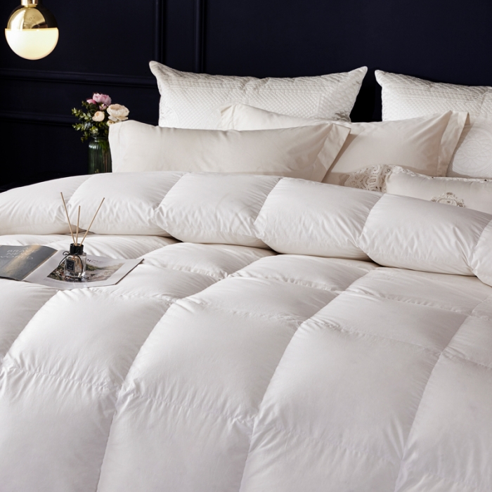 91家纺网 家纺一手货源 找家纺 （总）洁蚕居 180支布达佩斯鹅绒被芯春秋冬被