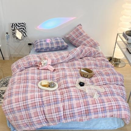 91家纺网 家纺一手货源 找家纺 昔可家纺 2021新款学院风jk格子混搭牛奶绒 学院格粉