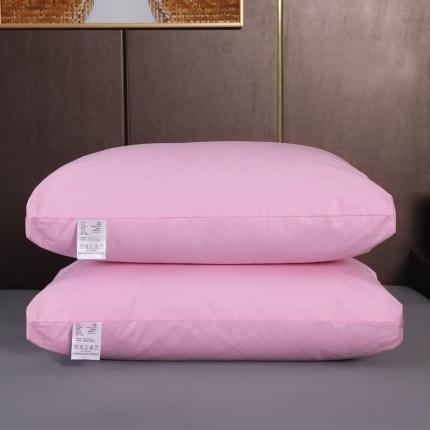 91家纺网 家纺一手货源 找家纺 羽仙子2023新品爆款 全棉假立体工艺羽绒枕鹅绒枕头枕芯粉色