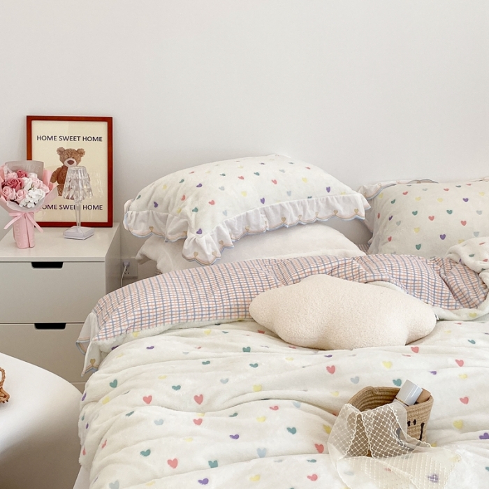 91家纺网 家纺一手货源 找家纺 昔可家纺 2021新款coco雪貂绒四件套 小爱心米白