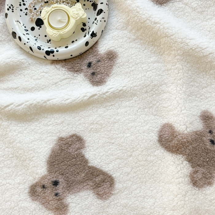 91家纺网 家纺一手货源 找家纺 昔可家纺 2021新款羊羔泰迪绒印花毛毯韩国小熊