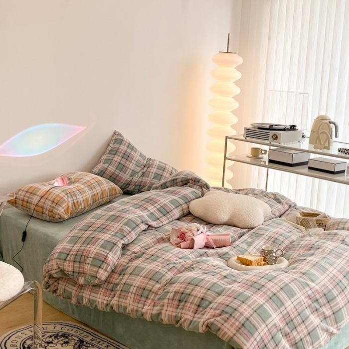 91家纺网 家纺一手货源 找家纺 昔可家纺 2021新款学院风jk格子混搭牛奶绒 学院格绿