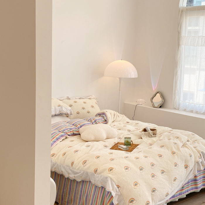 91家纺网 家纺一手货源 找家纺 昔可家纺 2021新款coco雪貂绒四件套 小彩虹米白