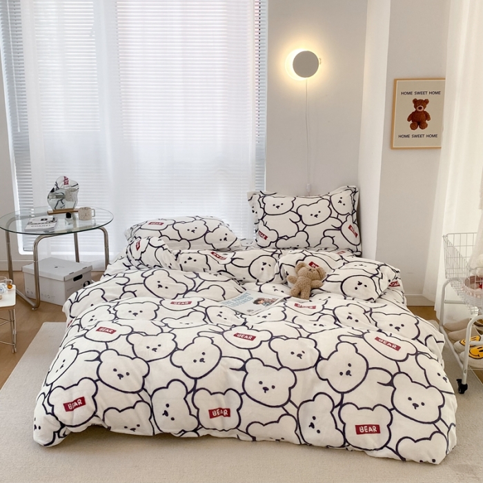 91家纺网 家纺一手货源 找家纺 昔可家纺  2021新款牛奶绒四件套第二组图 可比小熊米白