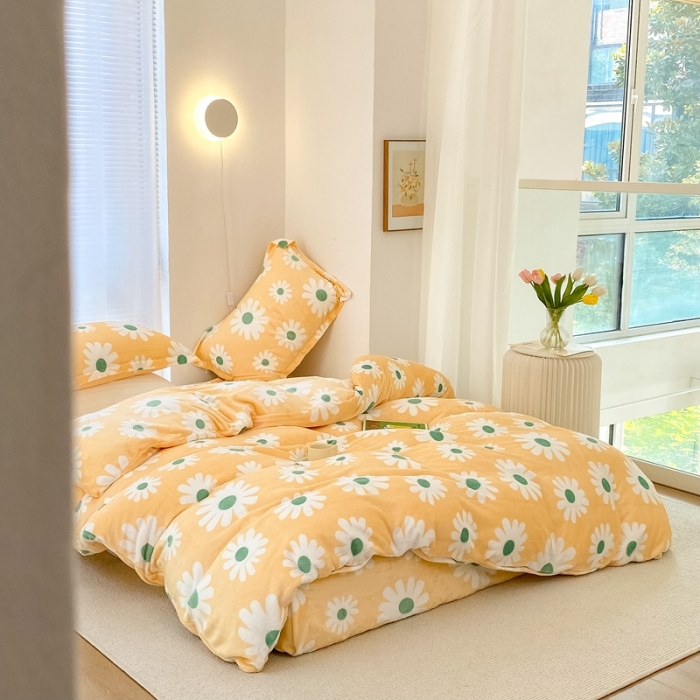 91家纺网 家纺一手货源 找家纺 昔可家纺  2021新款牛奶绒四件套第二组图 奶黄雏菊花