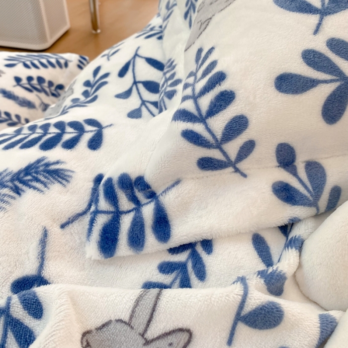 91家纺网 家纺一手货源 找家纺 昔可家纺  2021新款牛奶绒四件套第二组图 森系小兔