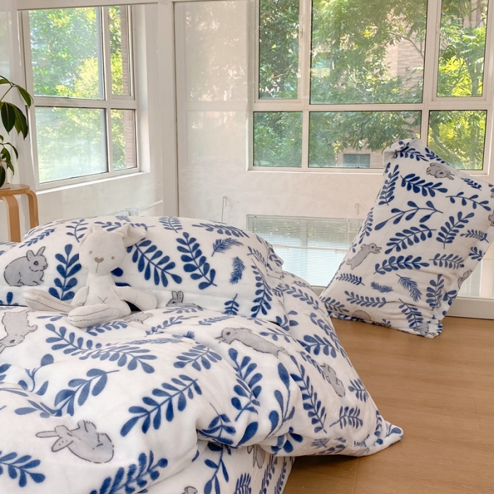 91家纺网 家纺一手货源 找家纺 昔可家纺  2021新款牛奶绒四件套第二组图 森系小兔